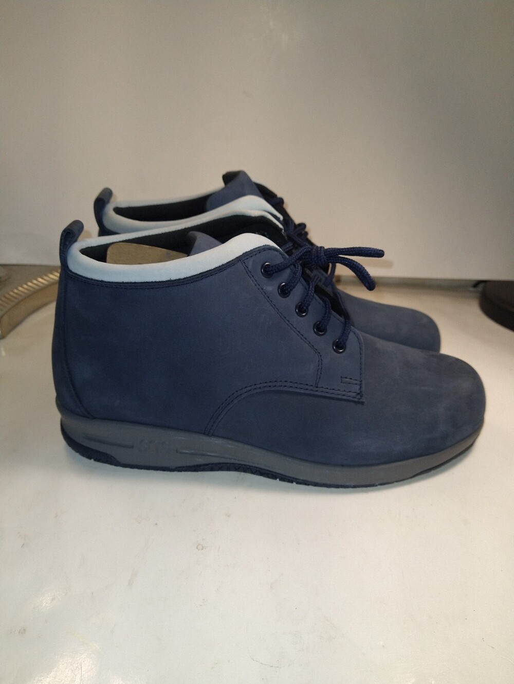 NWOB SAS Gretchen Chukka Ankle Boot Women's sz 9W MRSP $205